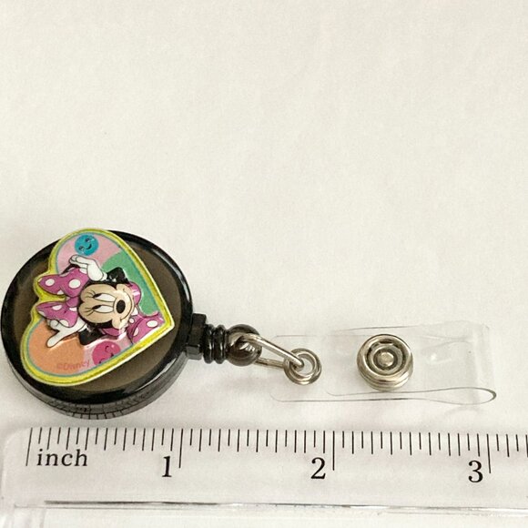 Disney Minnie Mouse Charm ID Badge Holder Lanyard Retractable Reel Pink Dots - Picture 5 of 5